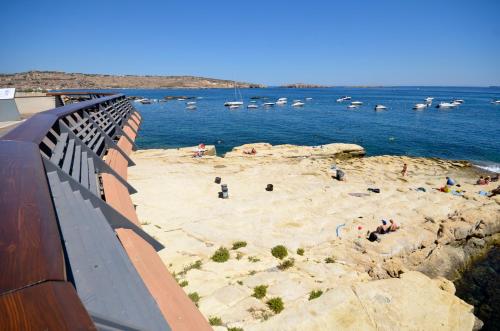 GetawaysMalta - Seashells 2-bedroom Apartment in Bugibba - image 10