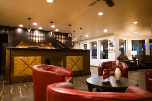 Ten Pin Inn & Suites