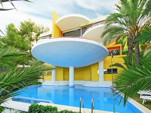 Vallpineda Urbanization Villa Sleeps 6 Pool Air Con