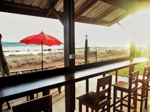 Nawiengkae Riverview Resort in Mukdahan