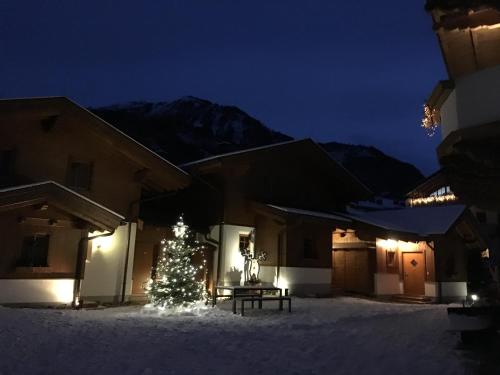 Chalet (6 Adults) with Free VIP Tauern Spa Entry