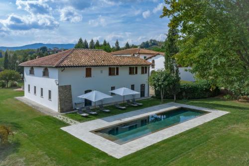 Зовнішній вигляд готелю, Viesca Toscana Suites & Villas in Реджелло