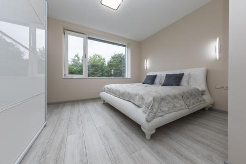 Sand Dunes Apartments