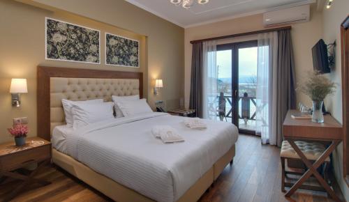 Superior Double Room with Lake View