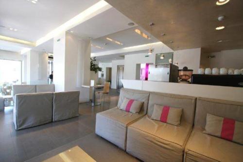 Ariston Hotel - image 3