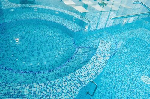 Mirage Medspa Hotel - image 11