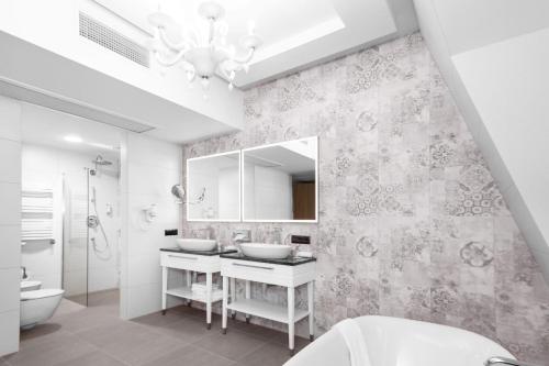 Bathroom, Grand Park Hotel in Szczecin