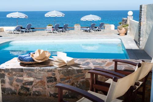 Porto Sisi Hotel Apartments - Hôtel - Sissi