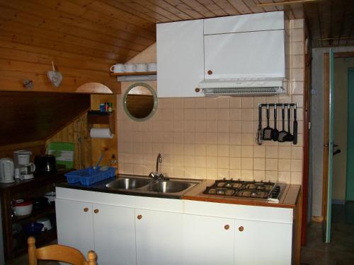 keuken, chez nicole in Giez