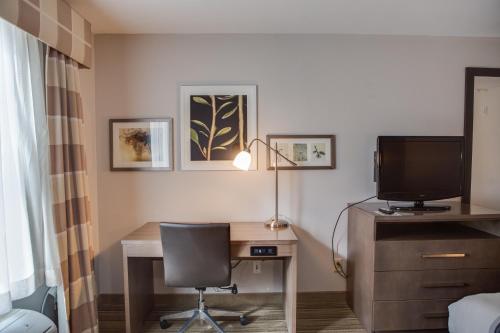 Country Inn & Suites by Radisson Harlingen TX - image 3