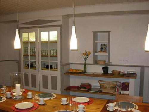 Iekārtas, Maison Fouga in Kadeaka