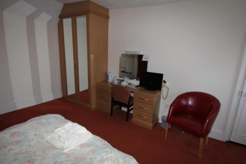 Best Western Cedars Hotel Cedars Hotel is conveniently located in the popular Stowmarket area. Offering a variety of facilities and services, the hotel provides all you need for a good nights sleep. Facilities for disabled gu