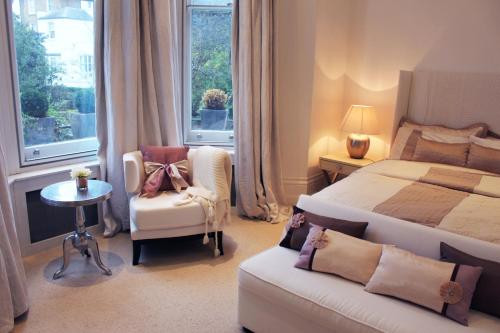 Chelsea Apartments Earls Court, , London