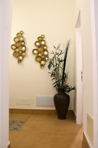 Exclusive Central Apartment 48 - image 7