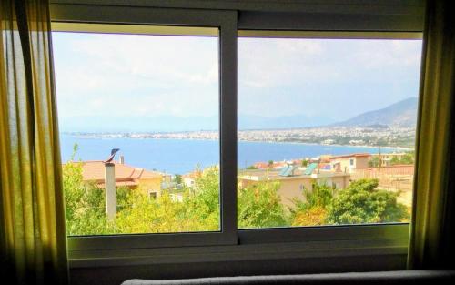 Semiramis Suites - image 4