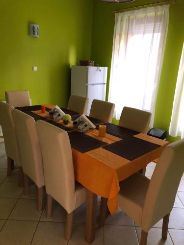 Instalaciones, Kristaly Apartmanhaz in Vadkert