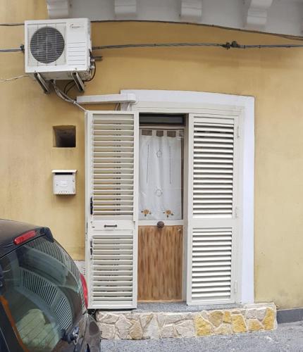  Giovanni s little house in Catania