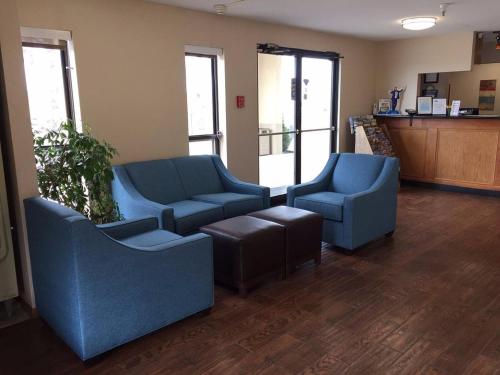 Days Inn by Wyndham Colby - image 5