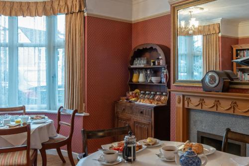 Cambridge Bed & Breakfast - image 5