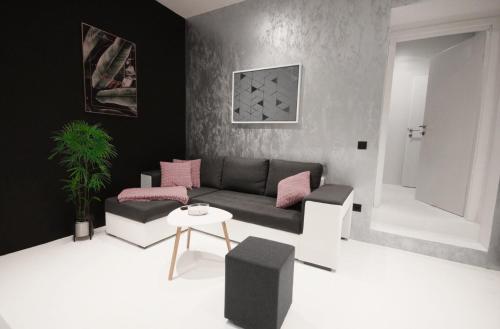 CASA GLITTER, Lublaň