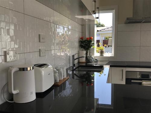 A Hotel Com Half Moon Bay Cottage Homestay Auckland New