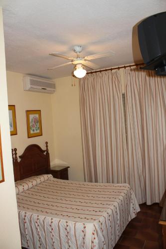 Hostal Andalucia - image 9