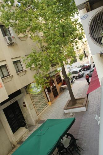 Hostal Andalucia - image 2