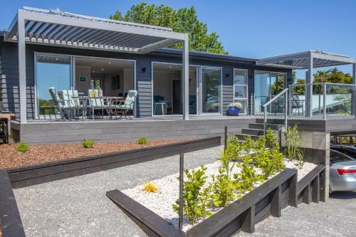 Changing Tides BnB — Photo 3