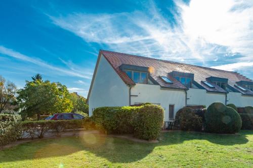 Hotelli välisilme, Kranich - Ferienwohnung mit Terrasse in Mellenthin
