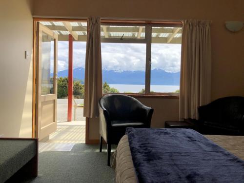 มานาปออูรี เลควิว มอเตอร์ อินน์ (Manapouri Lakeview Motor Inn) in มานาปัวริ
