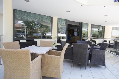 Hotel Metropole - image 8