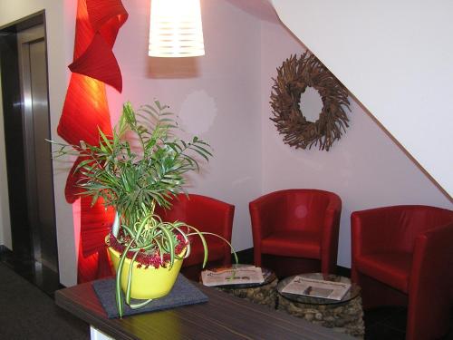 المرافق, Hotel zur Promenade in دونو وورث