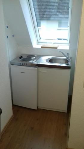 Biberach-Riss-Zimmer-frei, Einzel-Zimmer Bad Kuche 5.7km von Mühlbachhalle entfernt