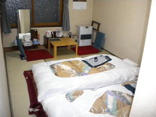 Japanese-Style Twin Room with Shared Bathroom