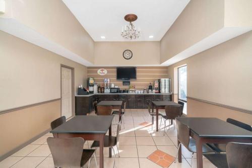 Létesítmények, Super 8 By Wyndham North Little Rock/Mccain in North Little Rock (Arkansas)