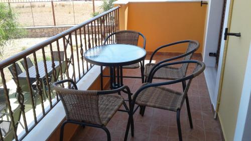 Savvas Apartments in Karavostasi (Xili)