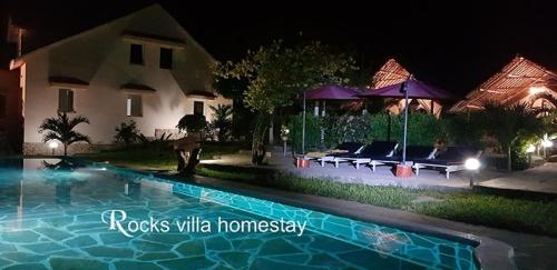 Rocks villa homestay
