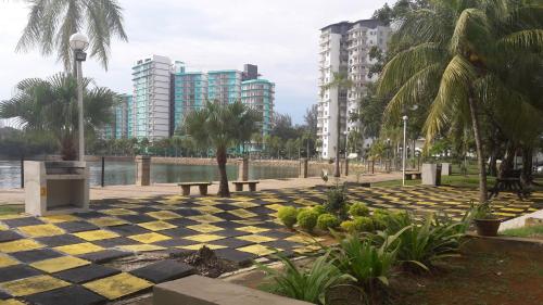 Homestay Haizal Straits View Villas