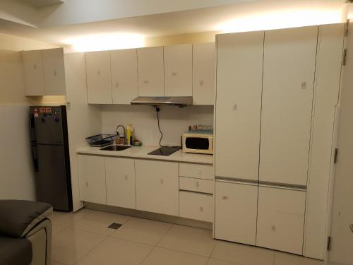 Suria Jelutong in Bukit Jelutong