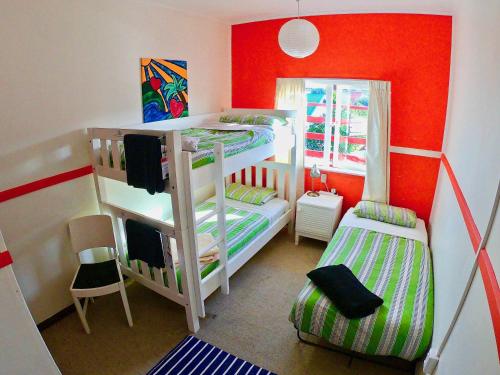 Ducks & Drakes Boutique Motel and Backpackers