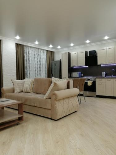 Apartment on Chkalova 65