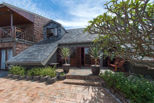 Lungile Backpackers Lodge
