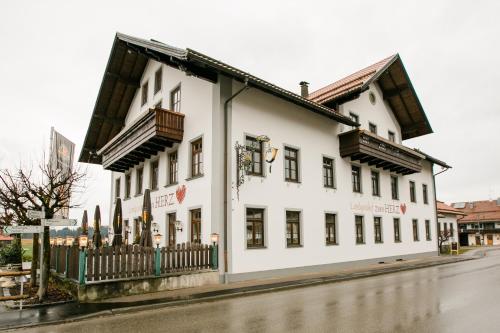 Landgasthof zum Herz in 哈爾布萊希