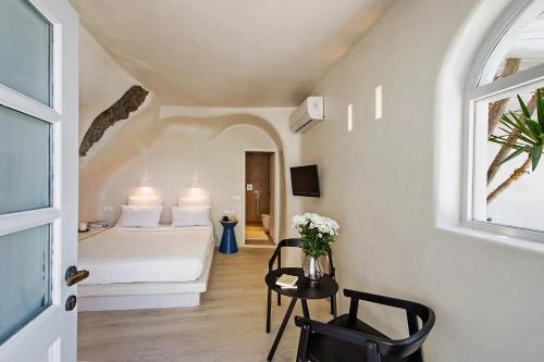 Porto Fira Suites - image 11