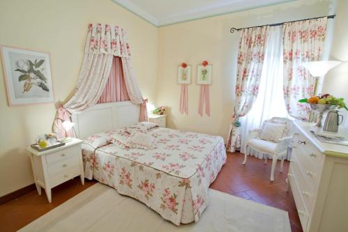 Large Double Room with Country View