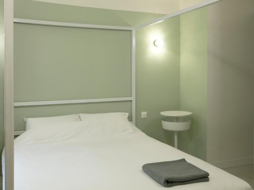 Hotel 0482, Odessa