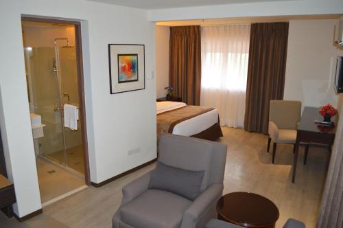 Imperial Palace Suites Image 16