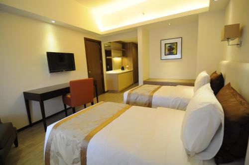 Imperial Palace Suites Image 24
