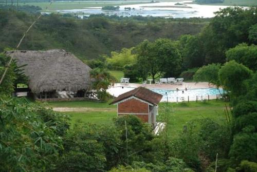 Hotel Campestre Luna Roja in Puerto Lopez