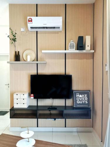 HostaHome Suites at Sky Habitat opposite R&F Mall